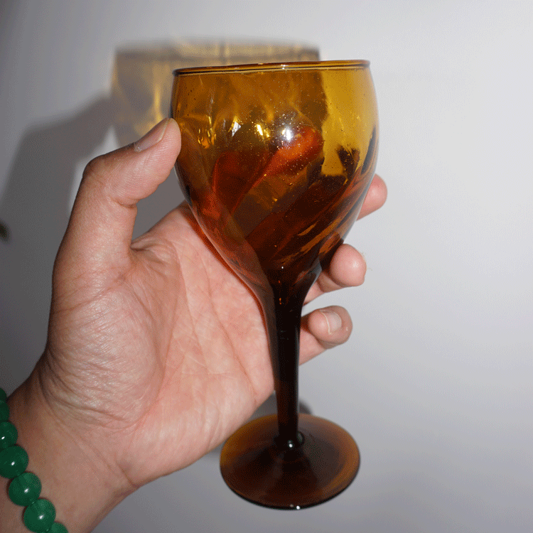 1970s Vintage amber ripple effect glasses. Set of 5. - House.warmings